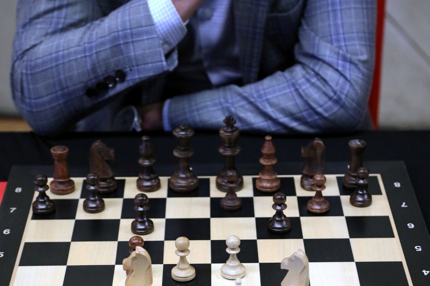 Radny PiS wygrał zawody w szachy, gdyż był jedynym zawodnikiem.