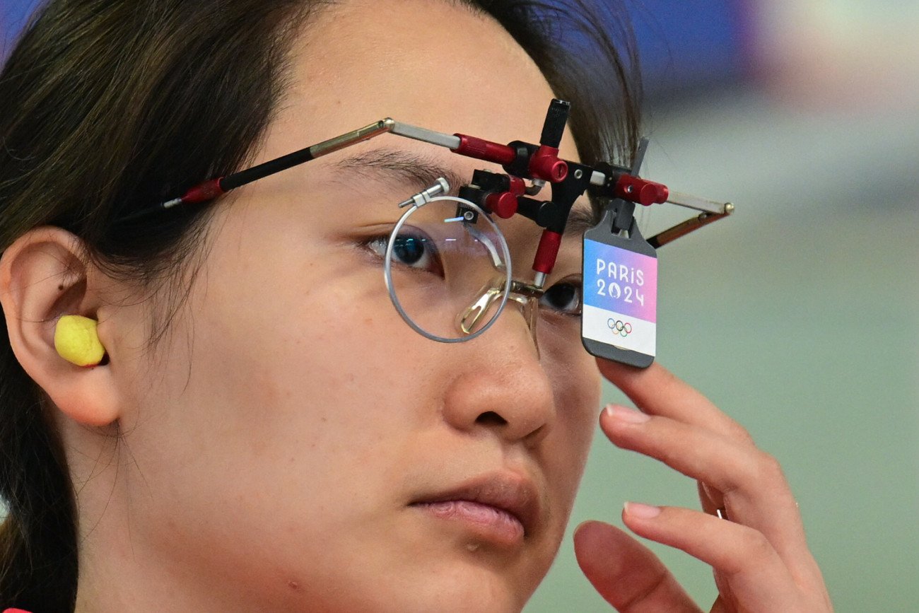 Świat patrzy na okulary strzelców na Igrzyskach Olimpijskich w Paryżu.