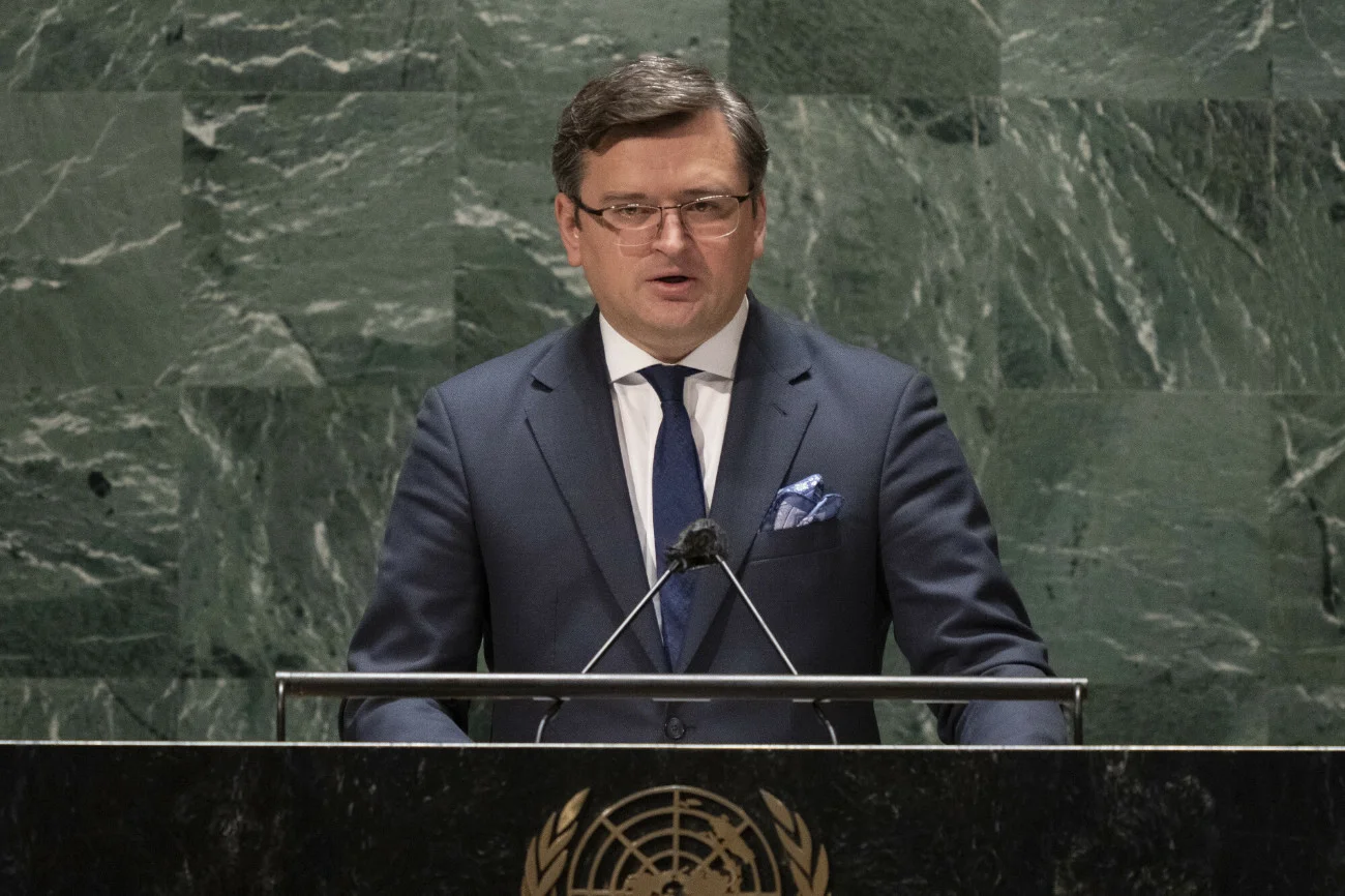 Dmytro Kułeba przemawia na Zgromadzeniu Ogólnym ONZ.