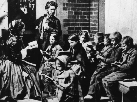 Lekcja w "Regged School" - szkole dla biedoty i sierot w XIX-wiecznej Szkocji.