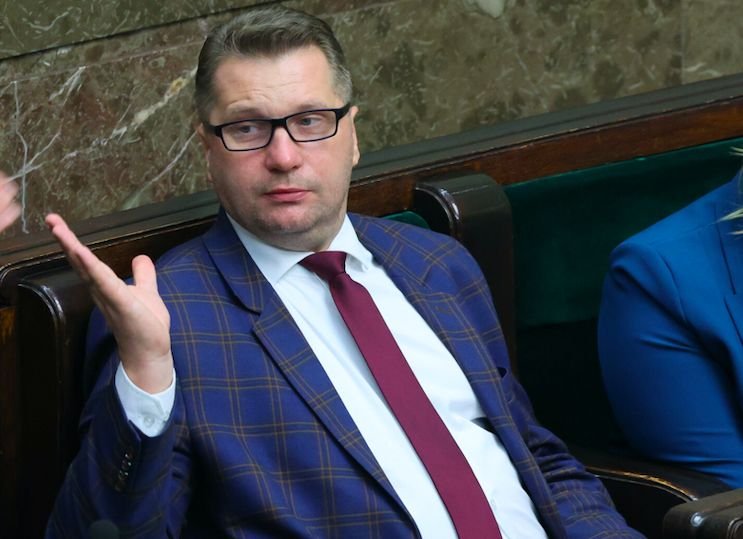 Przemysław Czarnek zapowiada "duży problem".