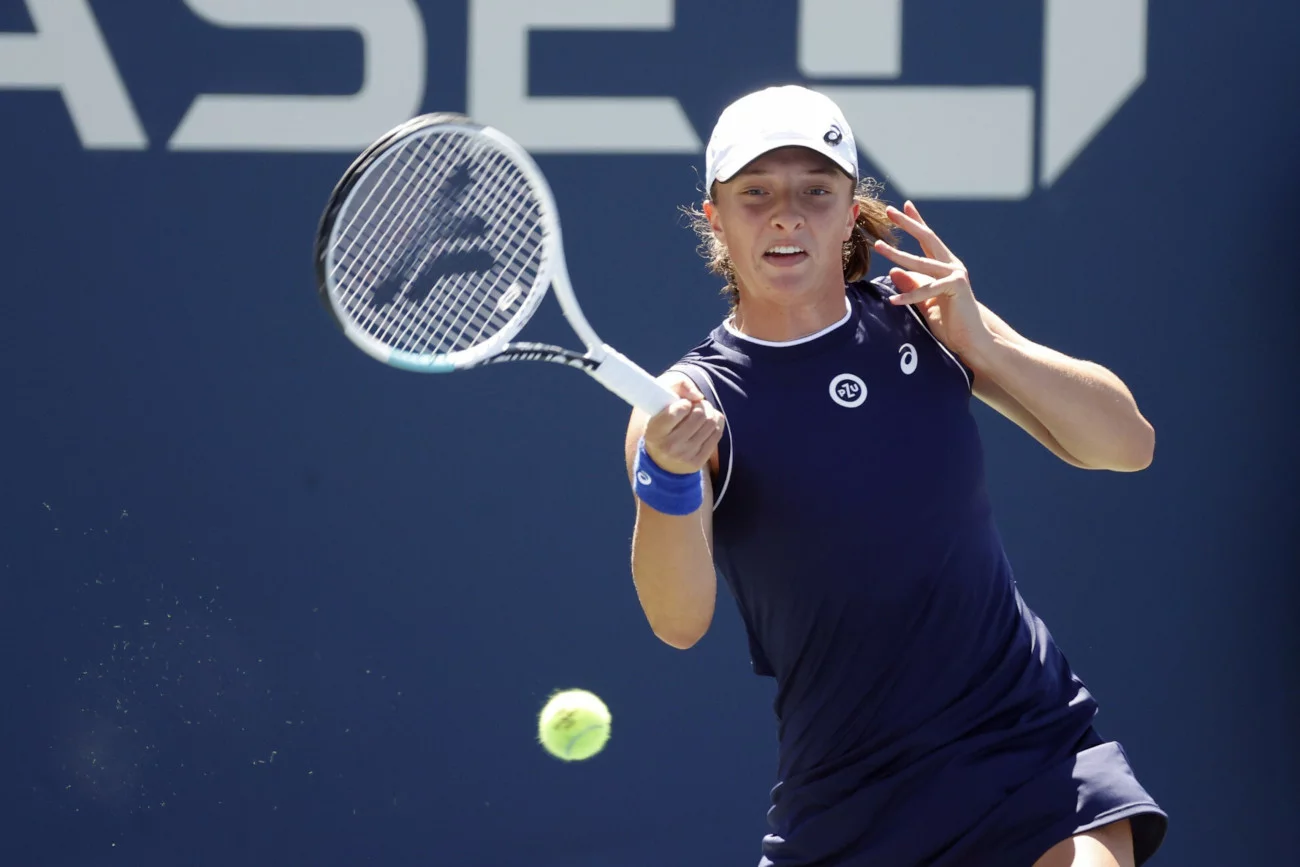 Dobre, bo - co najważniejsze - zwycięskie otwarcie Igi Świątek na turnieju BNP Paribas Open w Stanach Zjednoczonych.