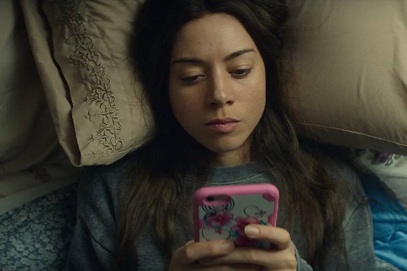 Podglądam mojego byłego i jego nową dziewczynę. Stalkowanie ex i partnerki