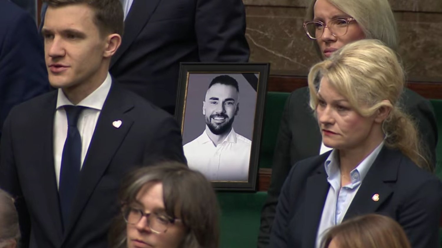 Minuta ciszy dla Łukasza Litewki w Sejmie. Czarzasty nie mógł powstrzymać łez