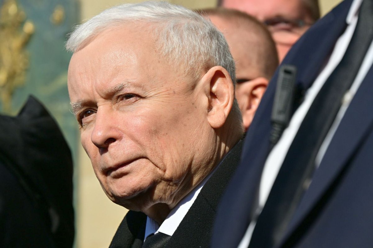 Kaczyński w amoku przed wejściem do prokuratury. Sugeruje dla Giertycha... karę śmierci