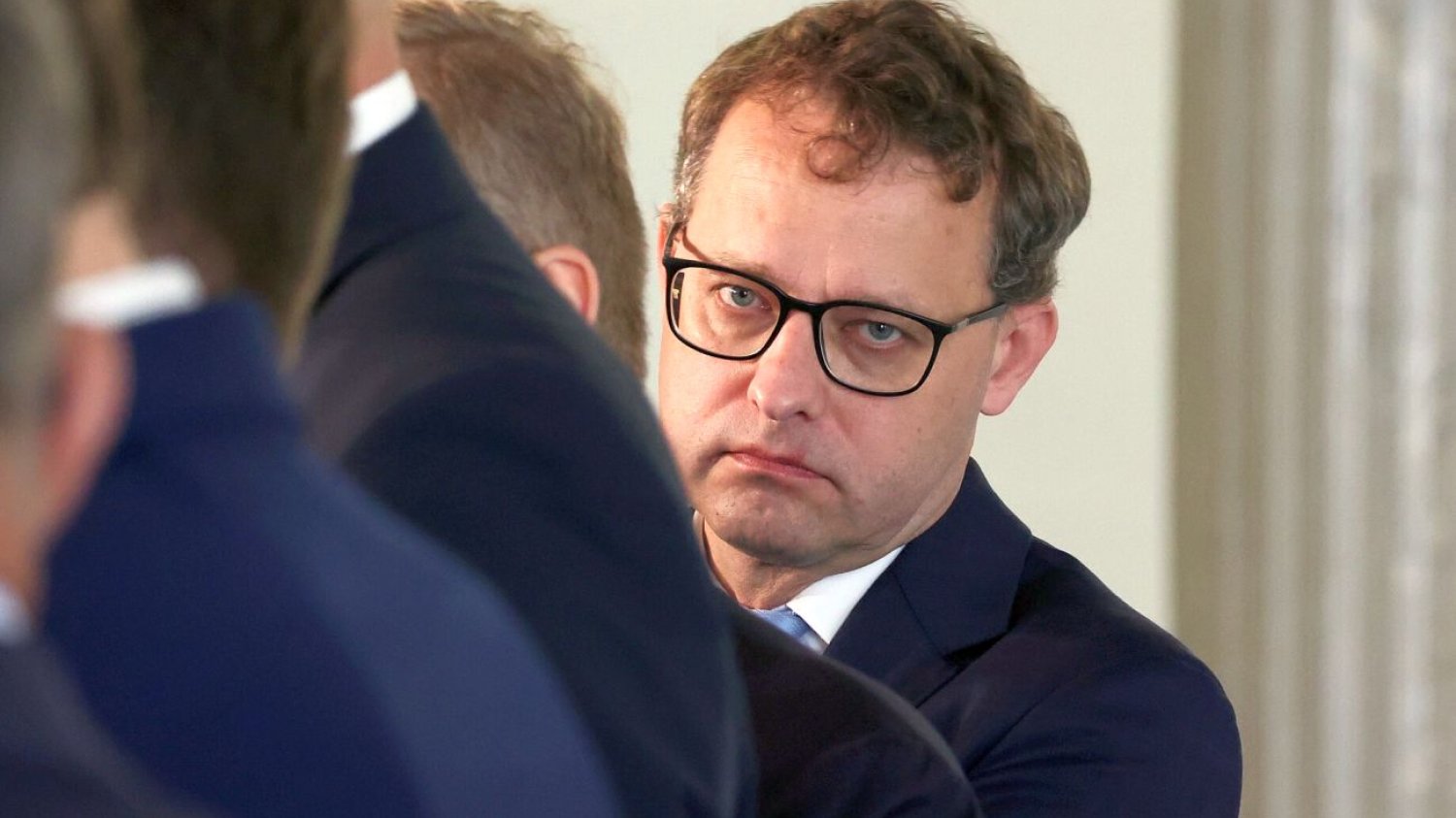 Nie zdradziła Romanowskiego - mówi ojciec aresztowanej urzędniczki
