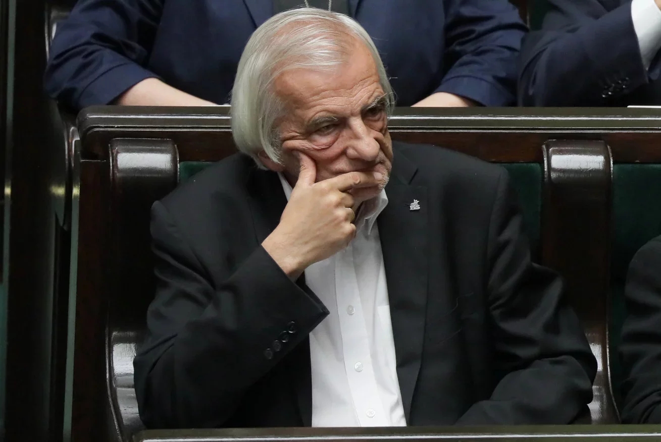 Ryszard Terlecki został w czwartek zapytany w Sejmie, czy spodziewa się odejścia z koalicji Jarosława Gowina.