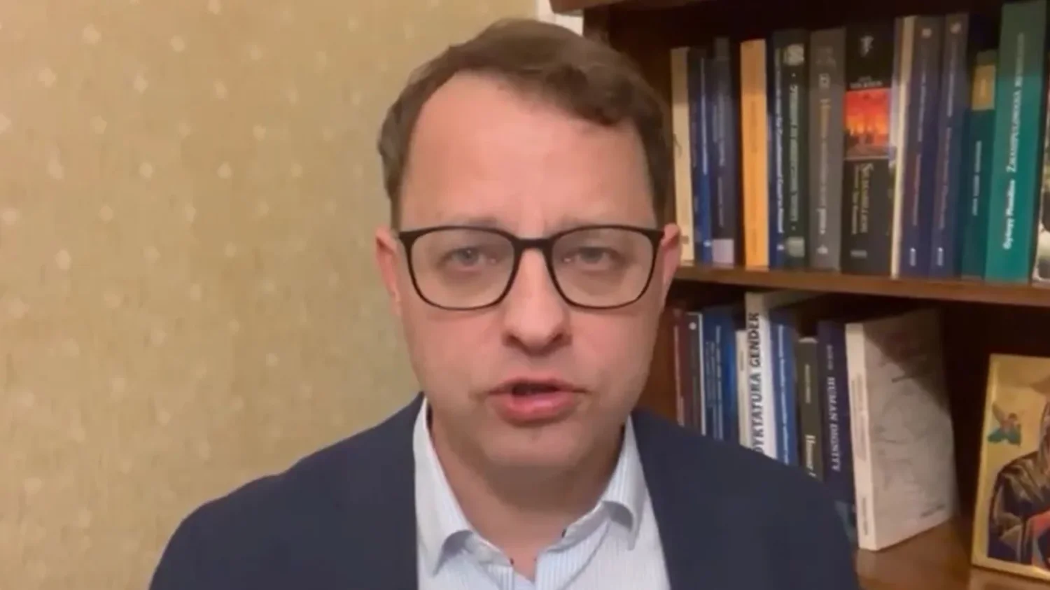Gdzie jest Marcin Romanowski? Od spekulacji, czy wyjechał do USA, aż huczy