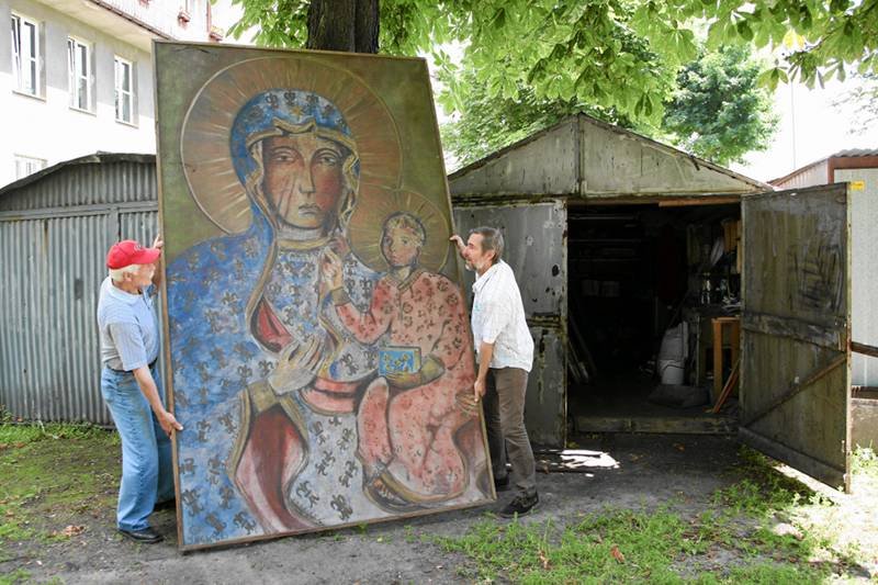 Dziś kult nie jest związany jedynie z religią. Bardziej kultowe są filmy i przedmioty codziennego użytku.