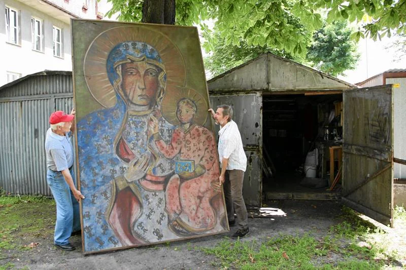 Dziś kult nie jest związany jedynie z religią. Bardziej kultowe są filmy i przedmioty codziennego użytku.