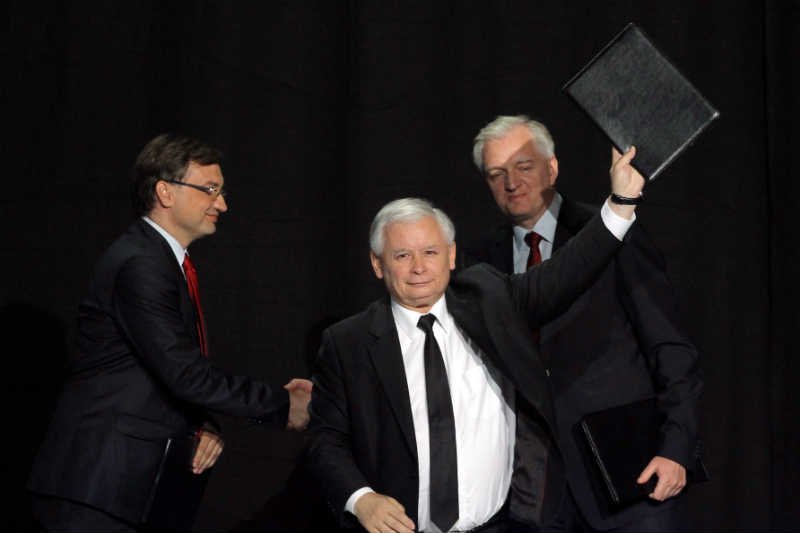 Jarosław Kaczyński zostawił Zbigniewa Ziobrę i Jarosława Gowina bez pieniędzy.