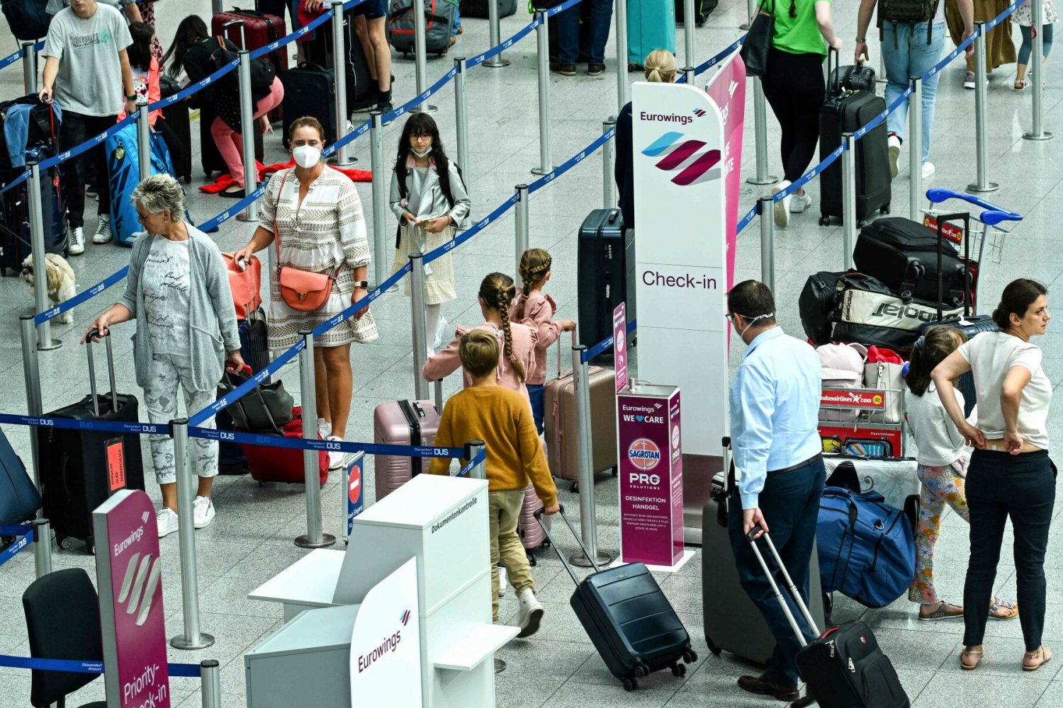 Pracownik lotniska w Niemczech miał obrażać ukraińską aktywistkę.