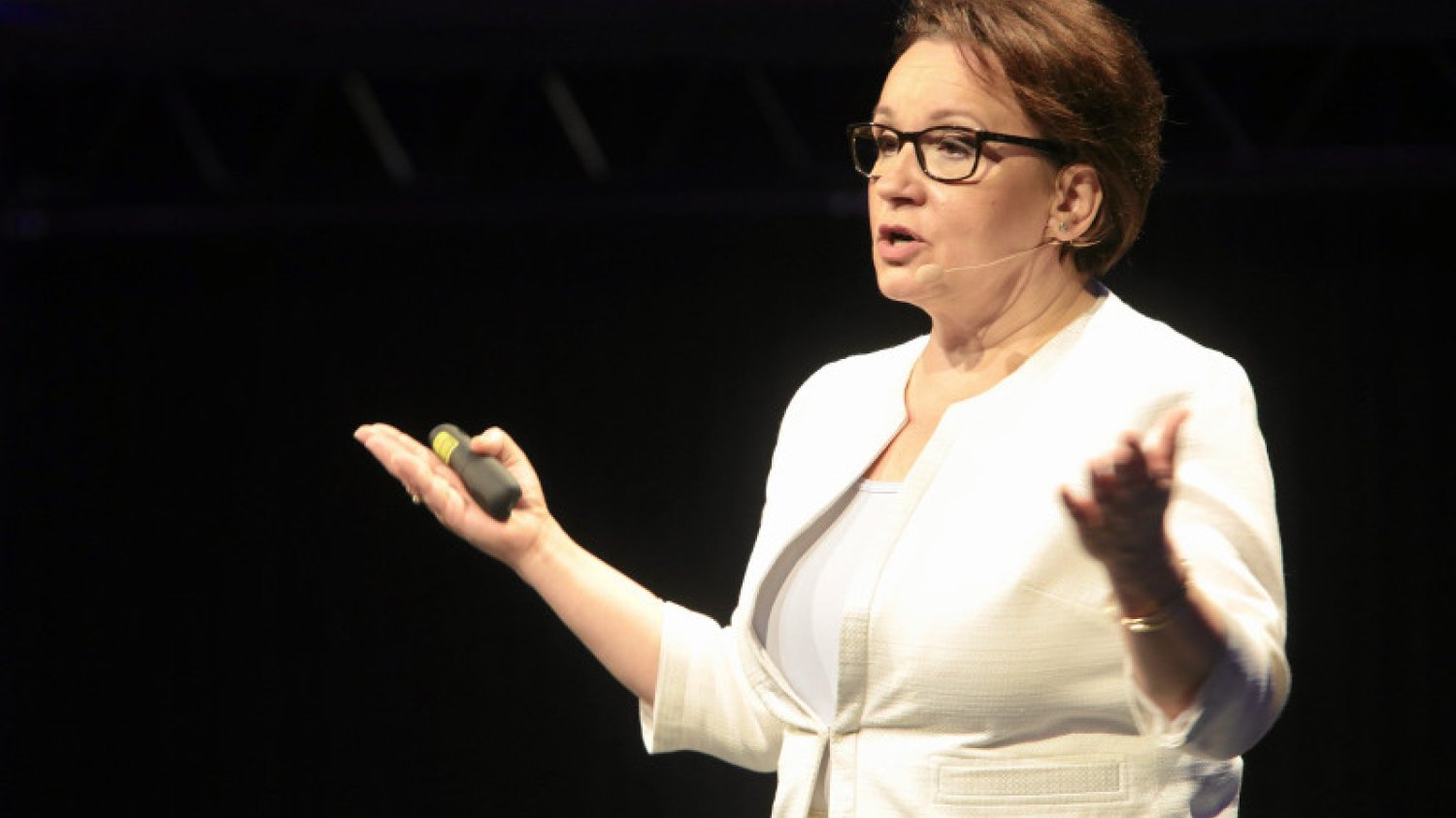 Anna Zalewska? Nowa bulterierka w drużynie Kaczyńskiego. "Newsweek" prześwietla pisowską minister edukacji