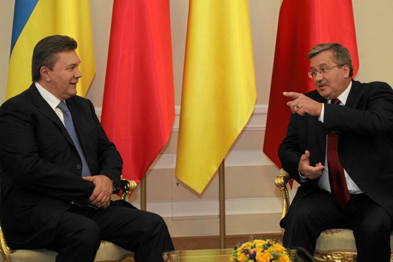 Ukraińskie media po wspólnej konferencji prasowej prezydentów Polski i Ukrainy przyjrzały się cenom zegarków, w jakich zaprezentowali się obaj panowie.