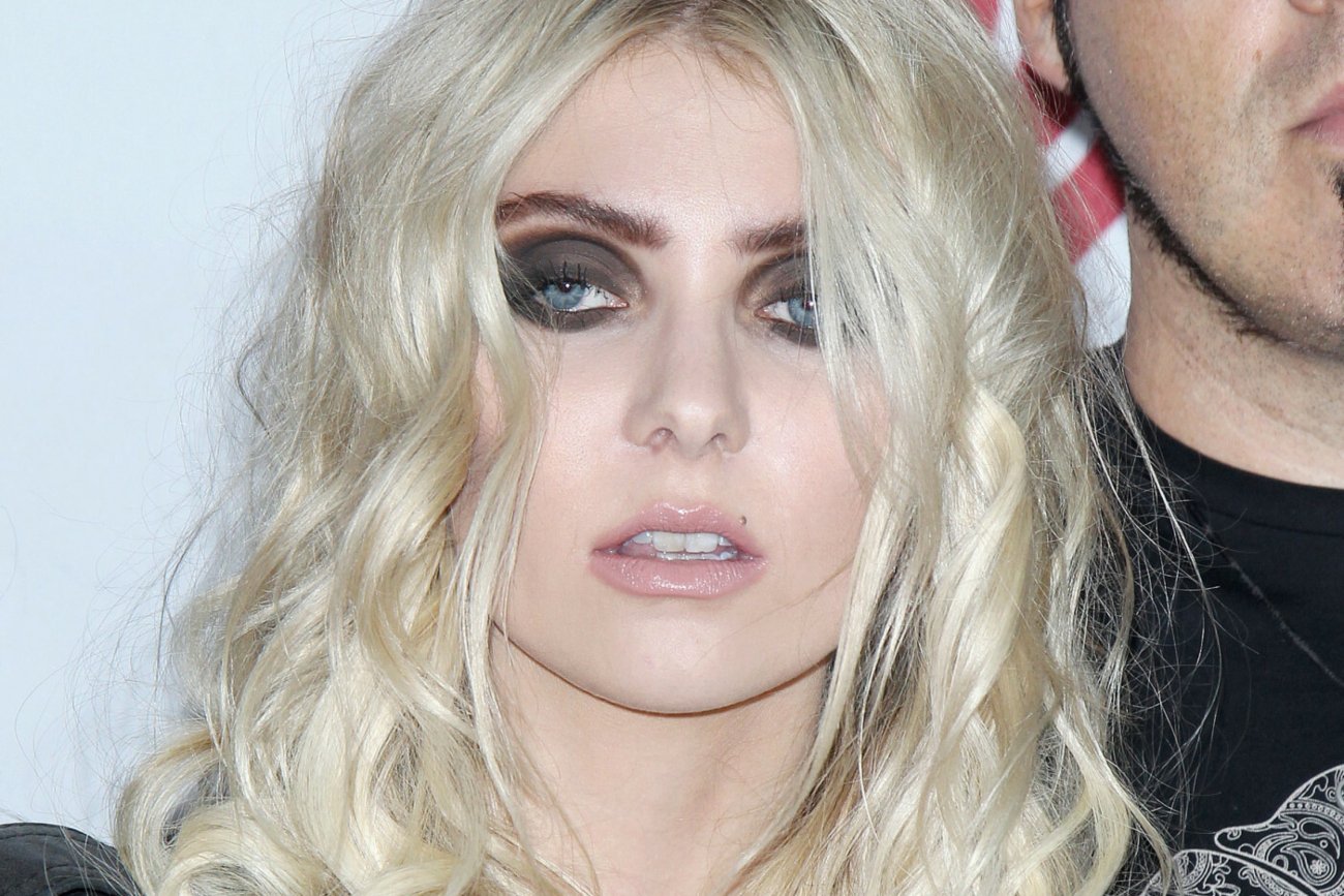 Taylor Momsen była wyśmiewana za rolę w filmie "Grinch: Świąt nie będzie". Taylor Momsen była wyśmiewana za rolę w filmie "Grinch: Świąt nie będzie".