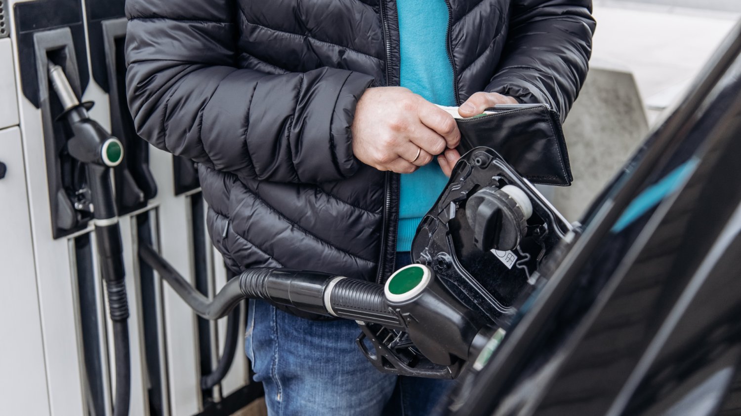 Orlen obniża ceny paliw 25 marca. O ile stanieje benzyna i olej napędowe? Kiedy benzyna i diesel będą tańsze? Orlen obniża hurtowe ceny paliw.