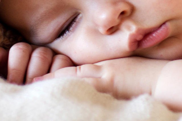 Kobieta zabiła swoją miesięczną córkę, bo przeszkadzała jej w karierze.