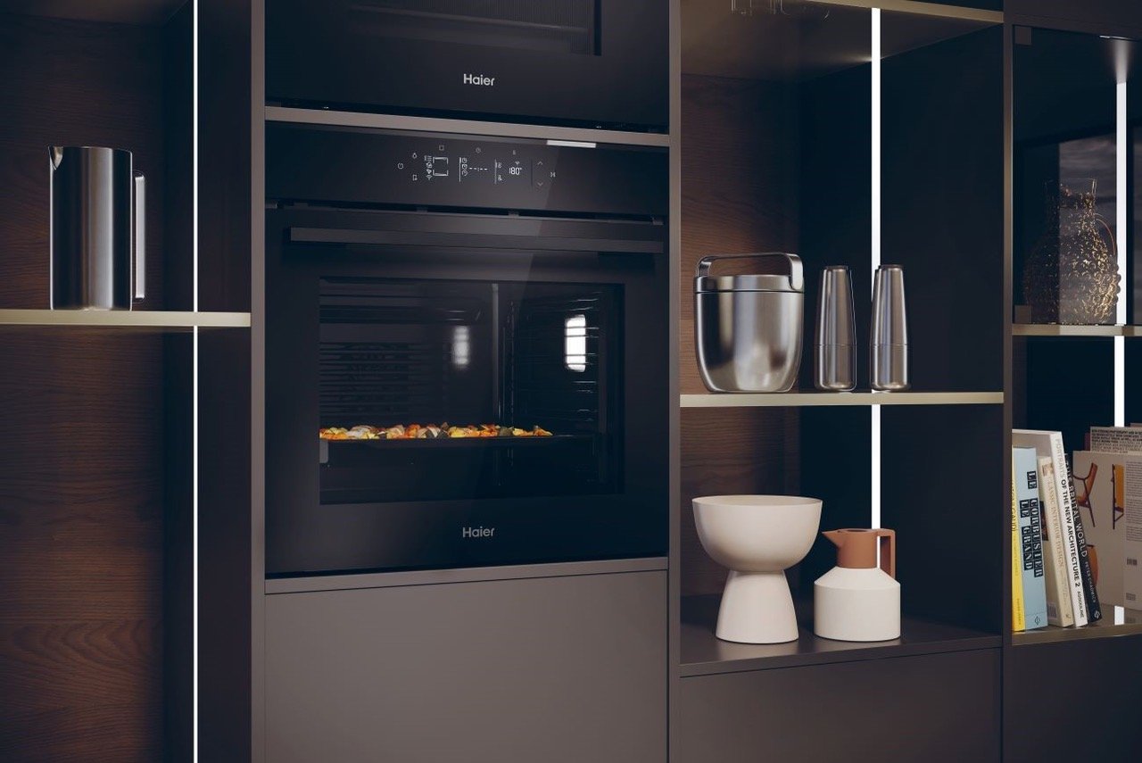 Haier ID Seria 4 H6 ID46G3YTB to innowacyjny, pojemny i inteligentny piekarnik elektryczny, którego w pieczeniu perfekcyjnych potraw wspiera system sztucznej inteligencji AI Bionicook.