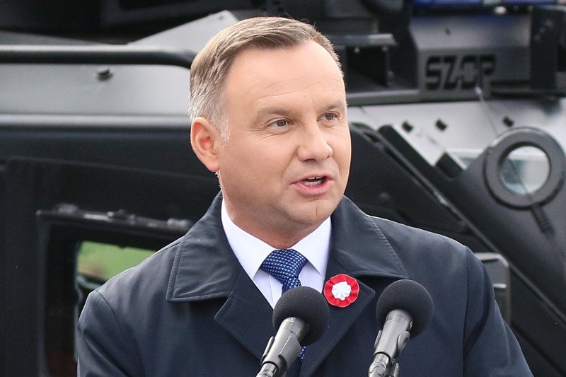 Żołnierz zasnął w czasie przemówienia Andrzeja Dudy.