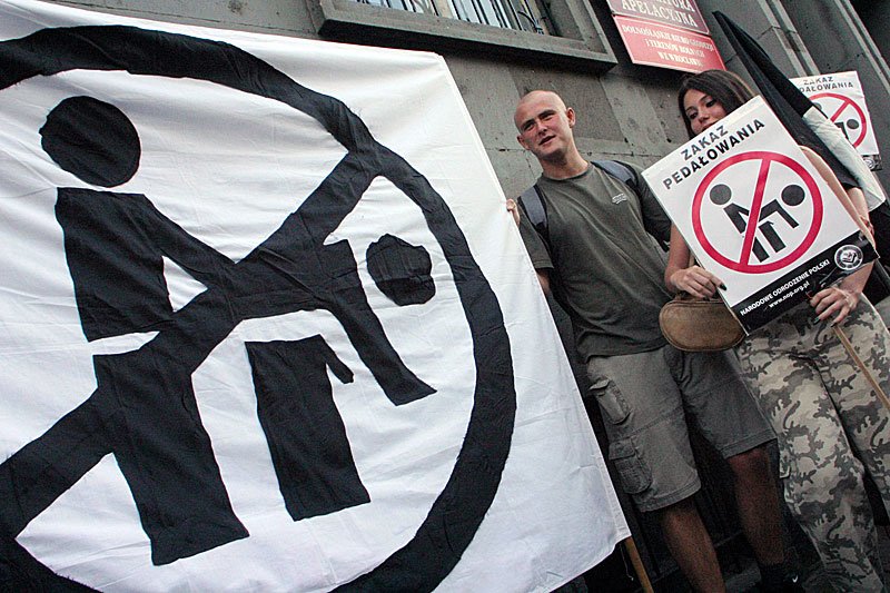 Jedna z homofobicznych manifestacji we Wrocławiu.