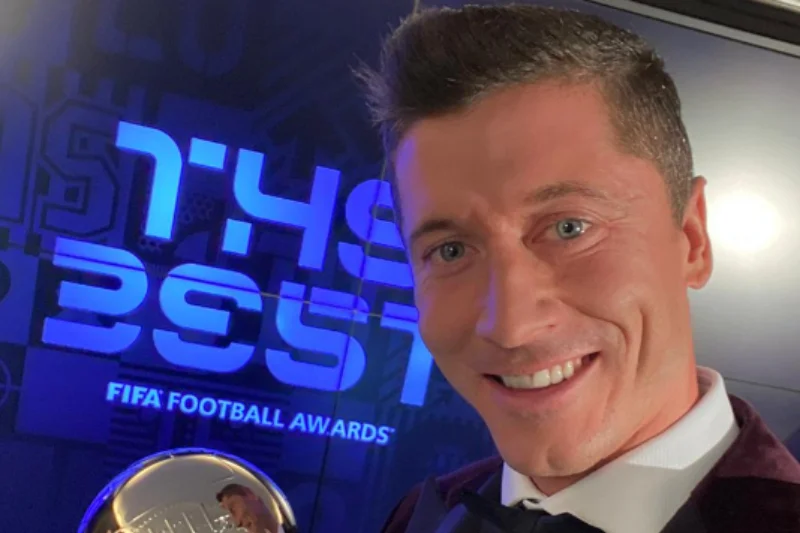 "FIFA The Best" w rękach Polaka!