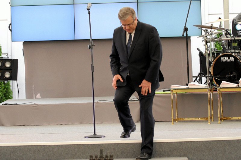 Nowy hymn wyborców PO: "Ojczyznę wolną racz nam wrócić Panie". Czy rodzi nam się sekta platformerska?