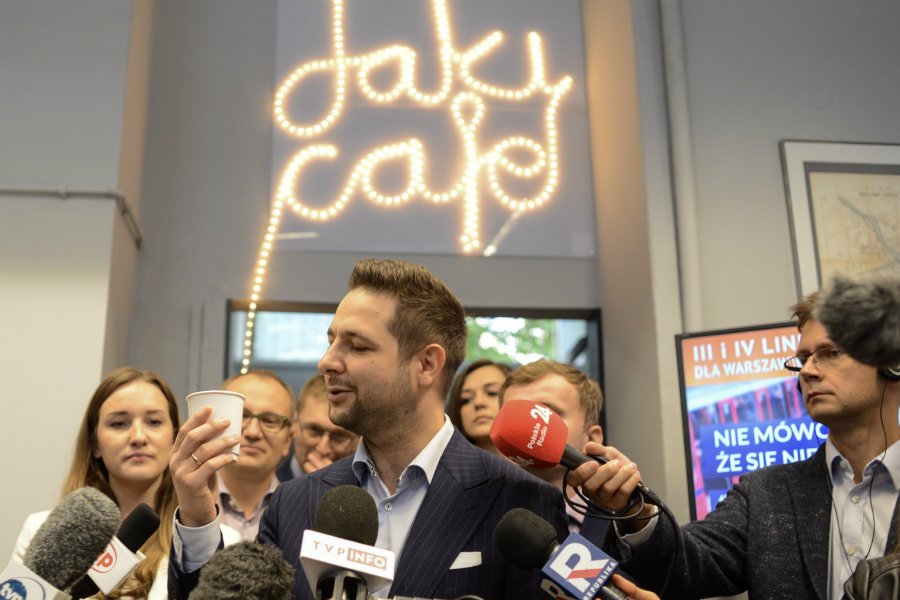 Patryk Jaki otworzył Jaki Cafe przy ul. Koszykowej 1.