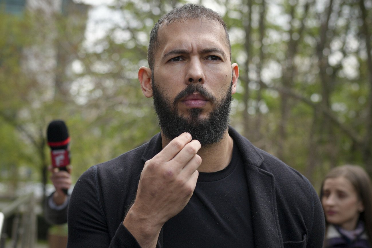 Andrew Tate znów ma problemy z prawem.