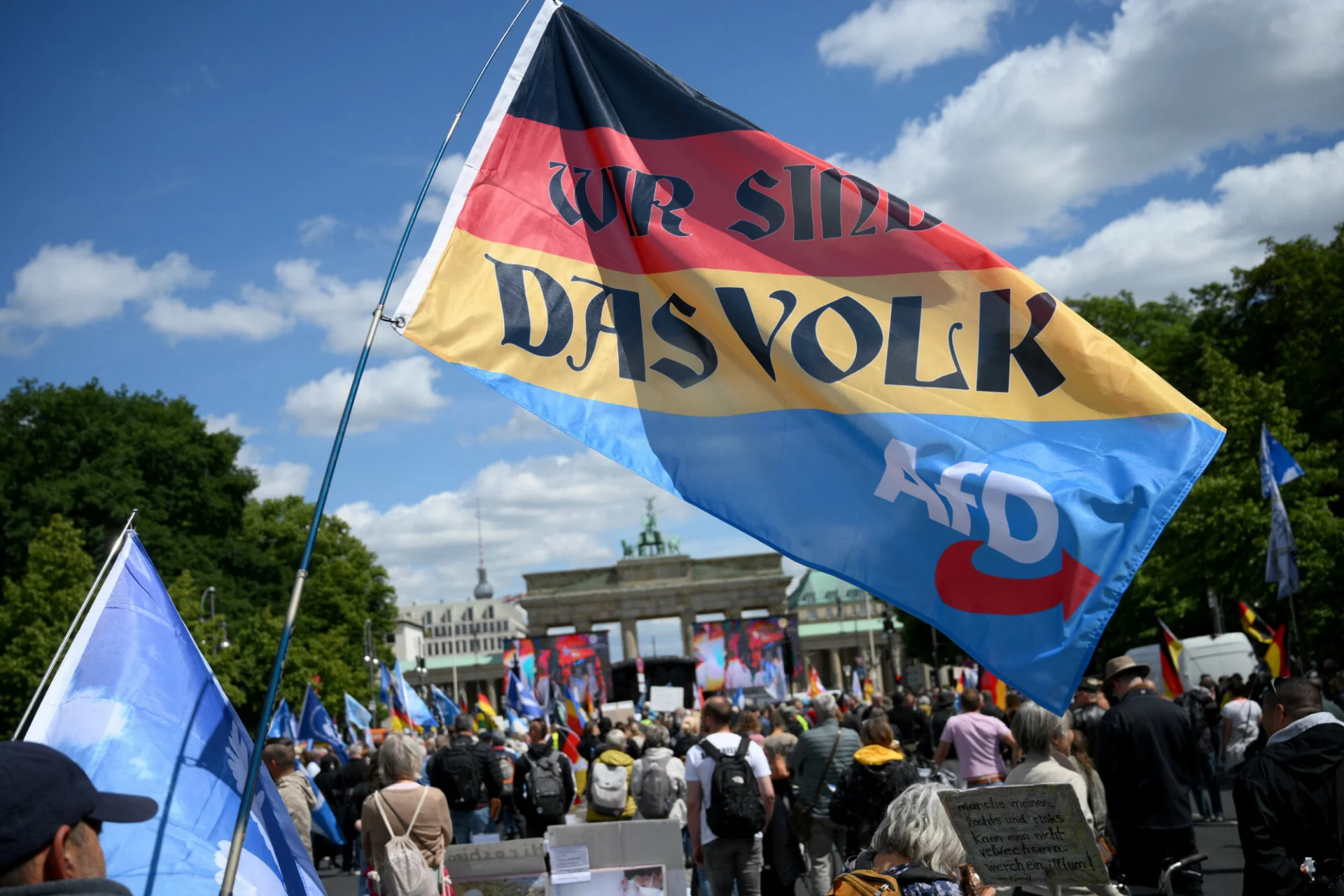 Radykalizacja młodzieży w Niemczech przybiera na sile.
