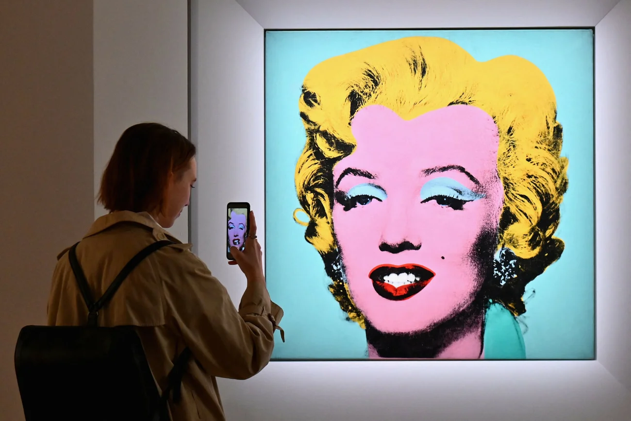 Portret "Shot Sage Blue Marilyn" sprzedano za prawie 200 mln dolarów.