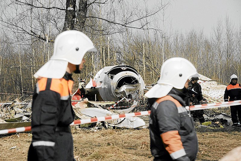 Co powinni byli zrobić polscy piloci 10 kwietnia 2010 roku w Smoleńsku? Czy za katastrofę naprawdę można winić Rosjan?
