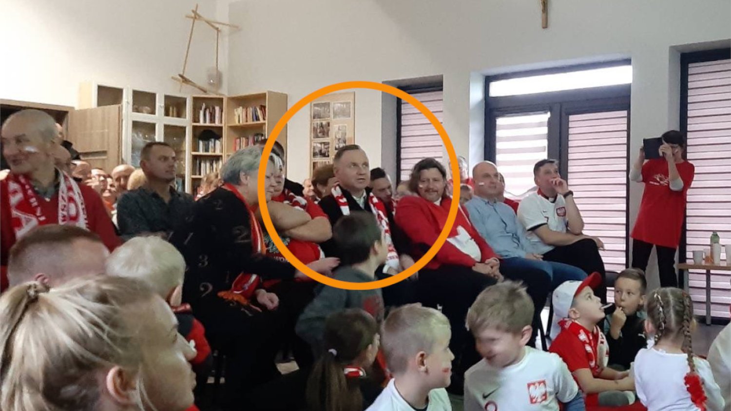 Prezydent Andrzej Duda kibicuje Biało-Czerwonym.