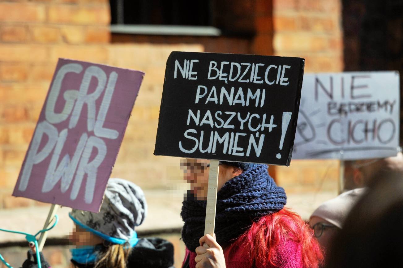 Jak wynika z nowego rozporządzenia ministra zdrowia, rząd PiS od stycznia 2022 roku zamierza de facto stworzyć rejestr ciąż.