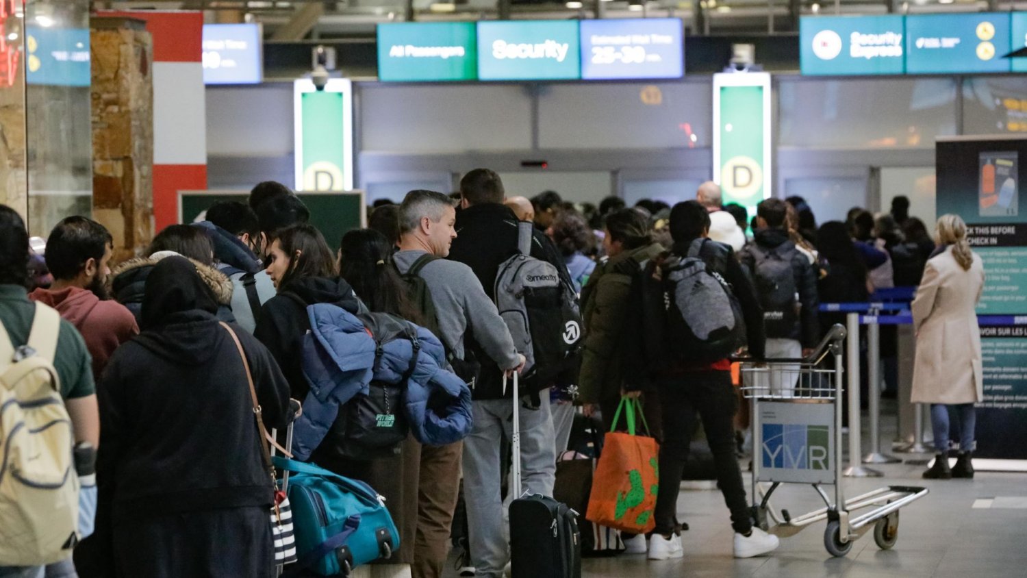 Polacy utknęli na Bliskim Wschodzie. PIT wyjaśnia, jakie przysługują im prawa