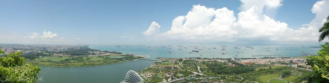 Statki oczekujące na wejście do portu, Singapur