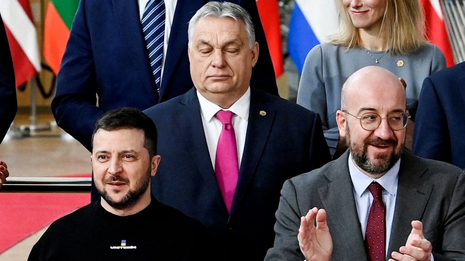 Zdjęcie przywódców UE, w tym premiera Węgier i prezydenta Ukrainy.