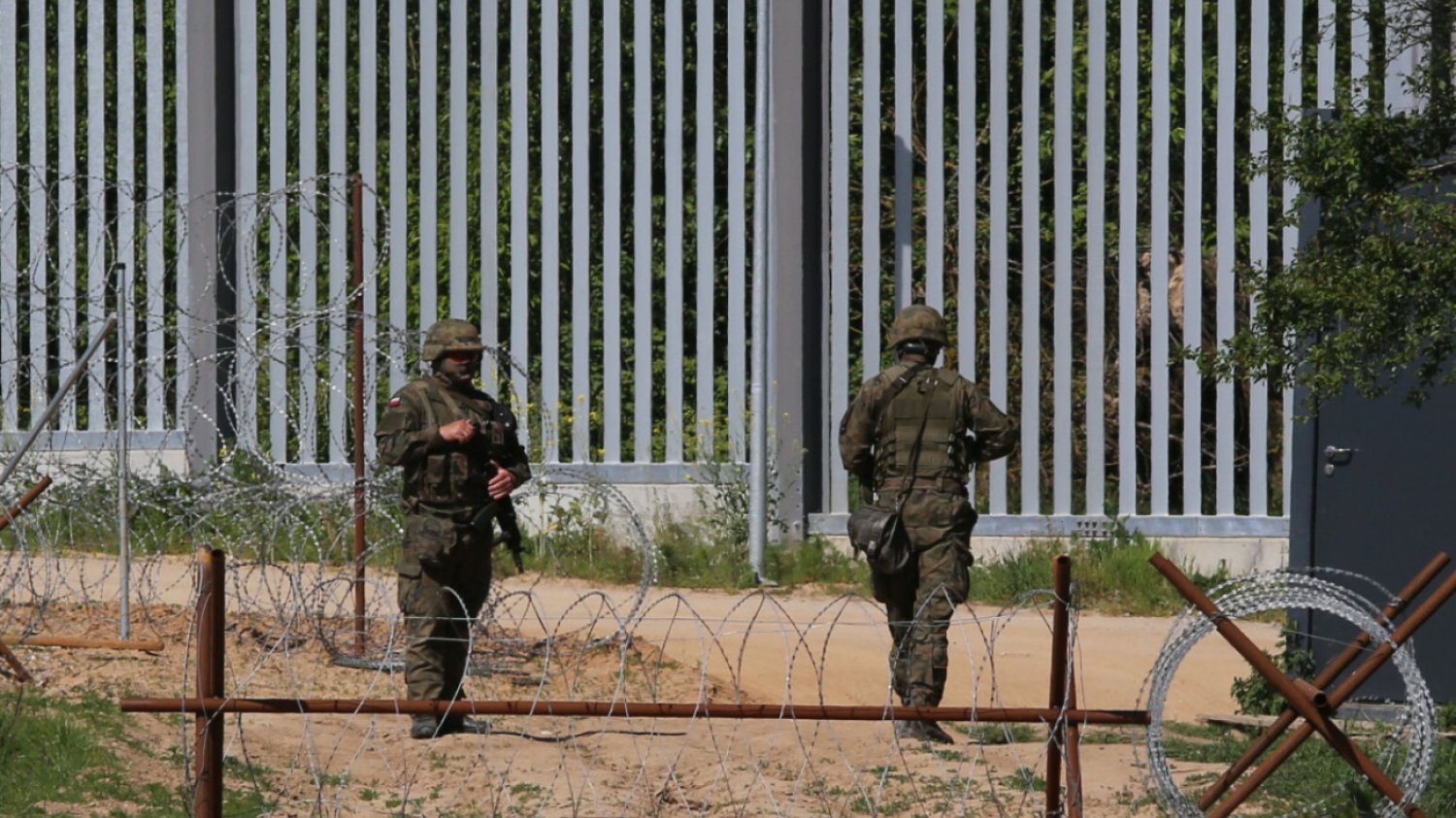 Polscy żołnierze ranni na granicy z Białorusią. Zaatakowali ich migranci