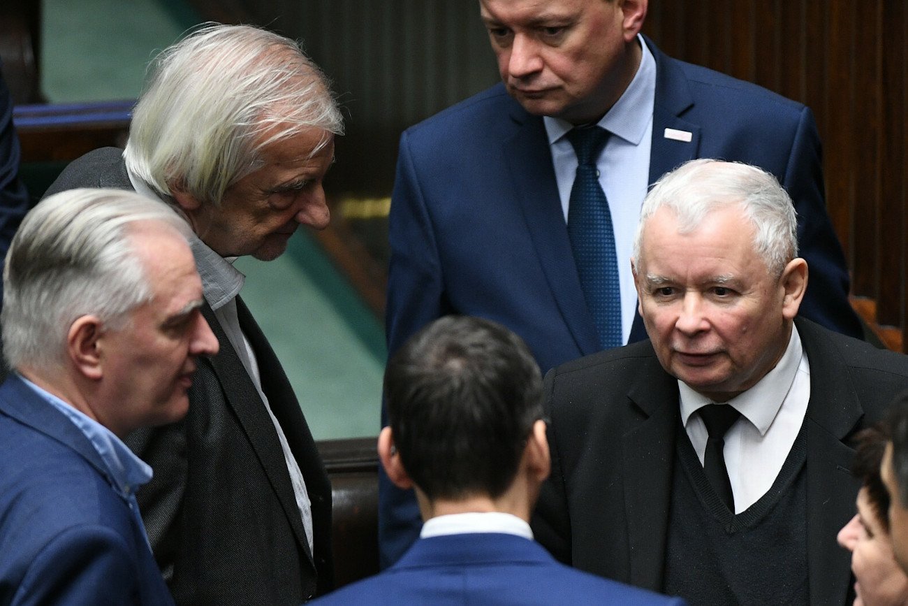 Jarosław Gowin stwierdził, że rządzący rozważali wyprowadzenie wojsk na ulicę, gdy odbywały się protesty w obronie praw kobiet.
