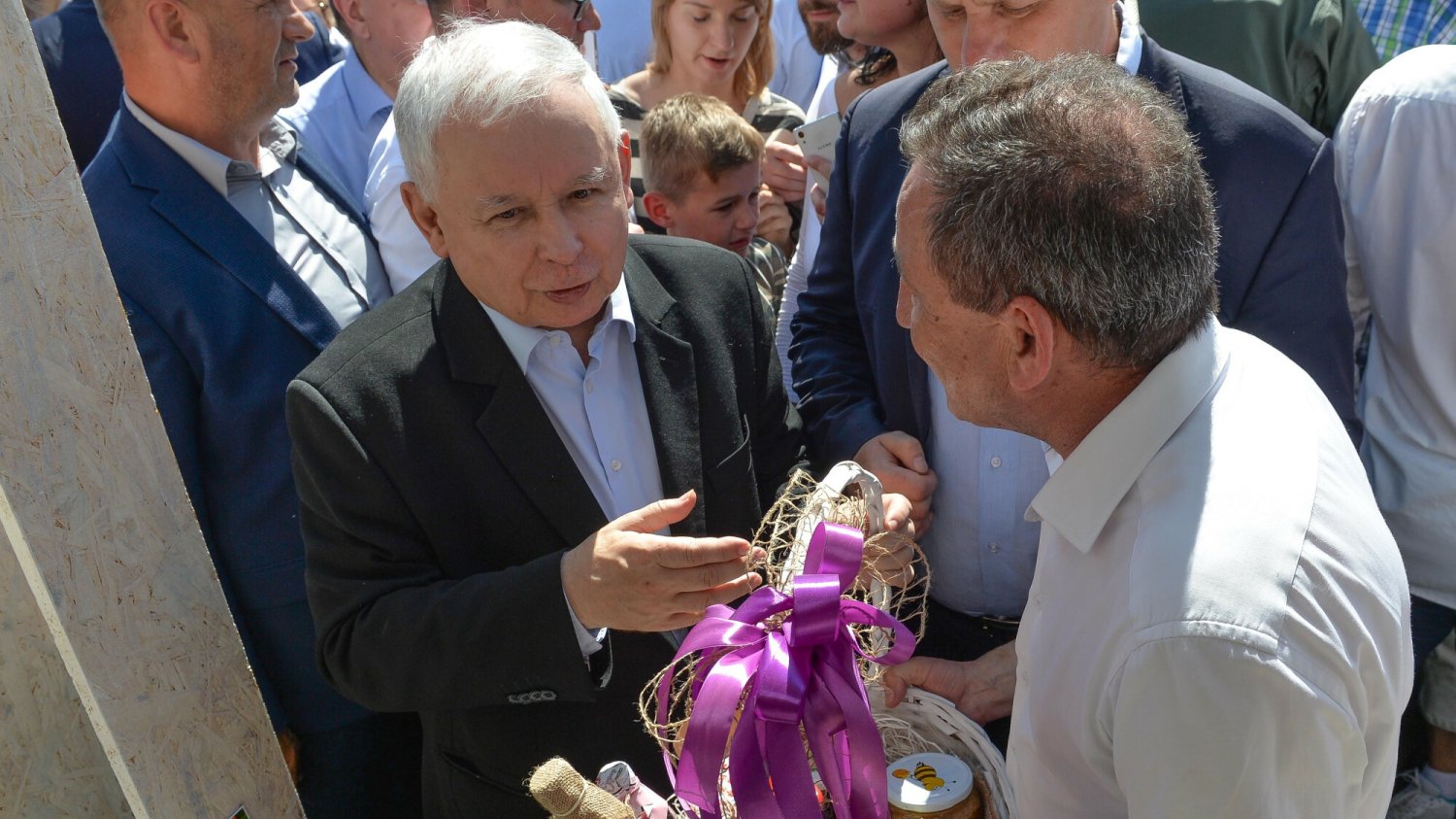 Sondaż przeprowadzony przez United Surveys na zlecenie RMF FM i "Dziennika Gazety Prawnej" wykazał, że według wyborców najważniejszym tematem, który zdecyduje o wygranej w jesiennym głosowaniu, są transfery pieniężne.