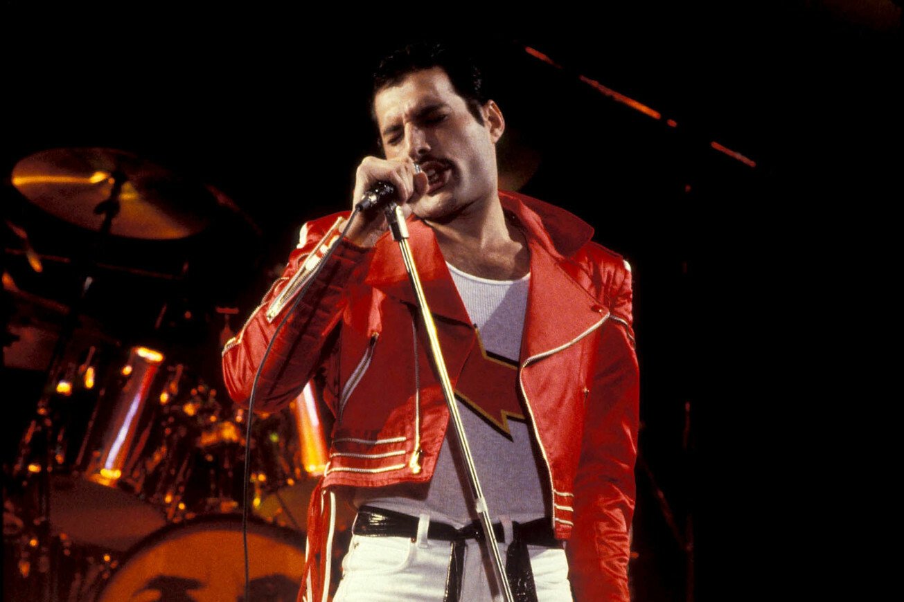 Queen Fat Bottomed Girls the greatest hits przebój cenzura dlaczego