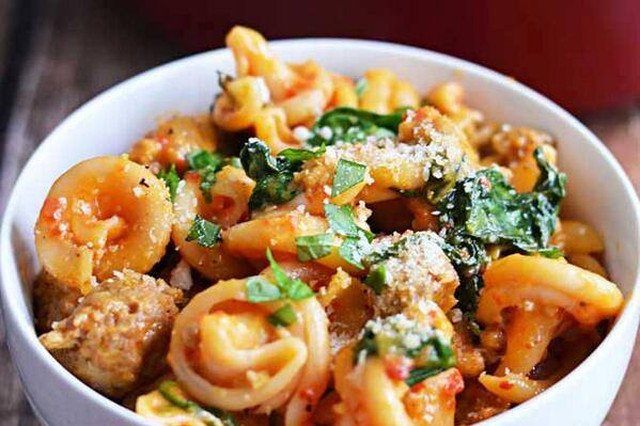 InstaFood w słusznej sprawie. Teraz zdjęcie twego obiadu może nakarmić głodne dzieci.