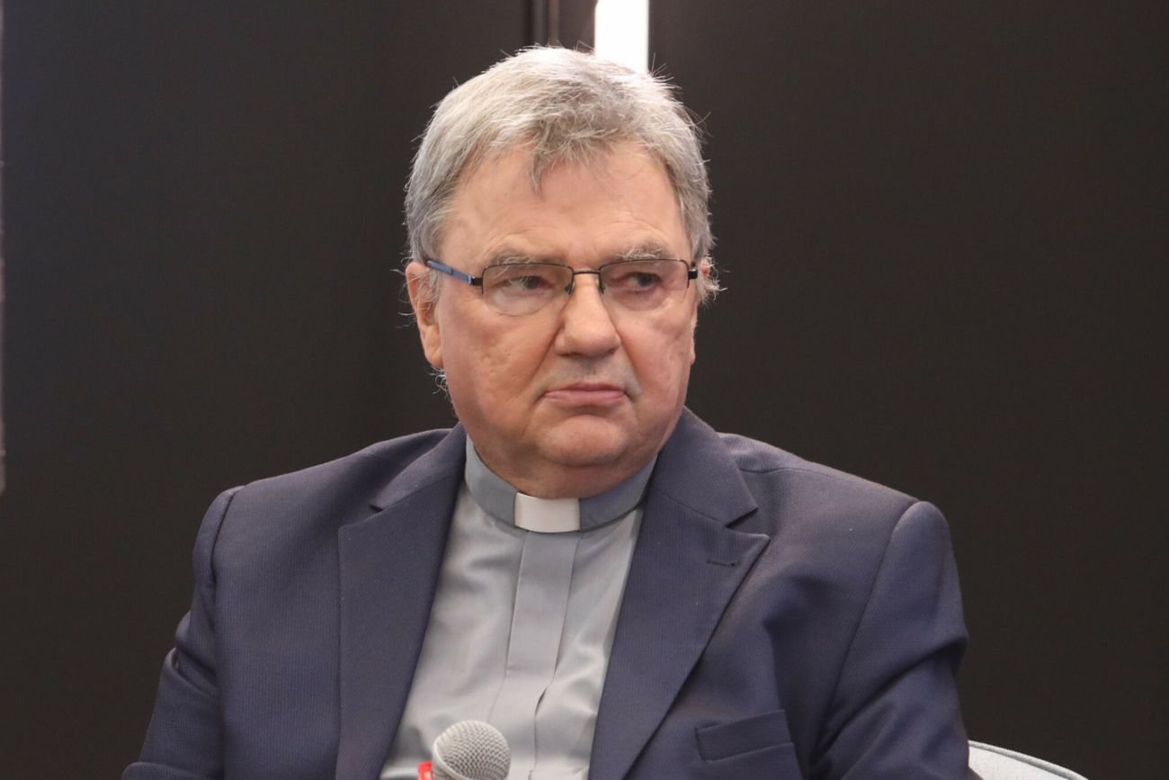 Ks. prof. Paweł Bortkiewicz obrażał społeczność LGBT.