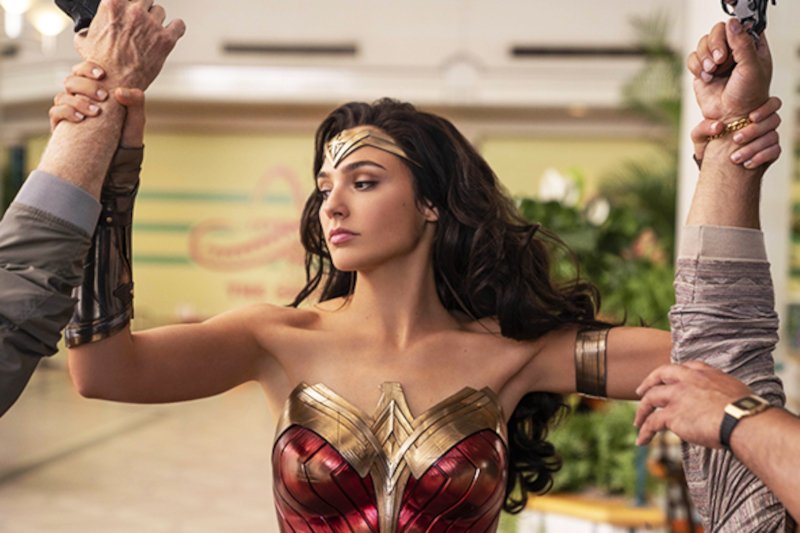 Gal Gadot potwierdziła plotki o jej kłótni z producentem Jossem Whedonem.