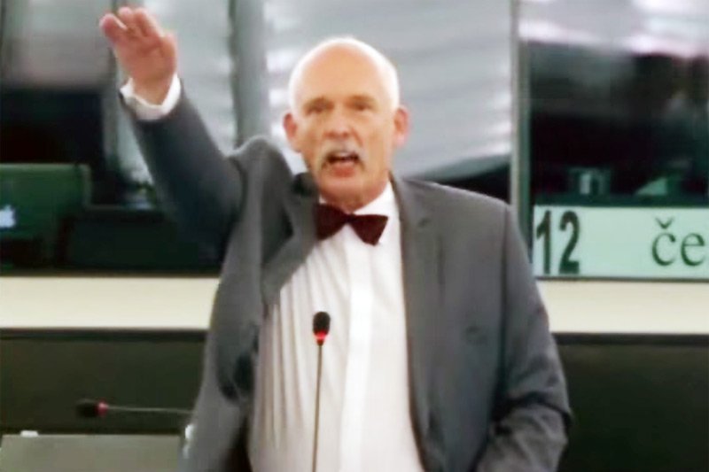 Janusz Korwin-Mikke wykonał gest faszystowskiego pozdrowienia w Parlamencie Europejskim.