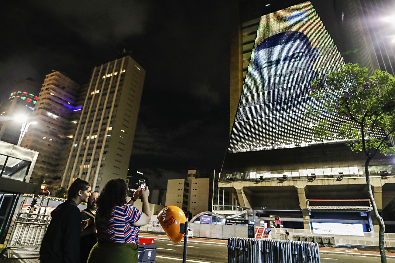 Ulice Sao Paulo pełne są nieodżałowanej legendy. Pele był ikoną tak kochanego przez Brazylijczyków futbolu.