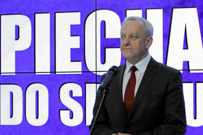 Bolesław Piecha przekonuje, że bez dymisji Bartosza Arłukowicza nie da się rozmawiać o naprawie służby zdrowia.