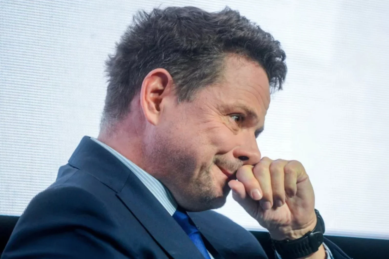 Przez co Trzaskowski traci w sondażach? Taką radę mają dla niego w PO
