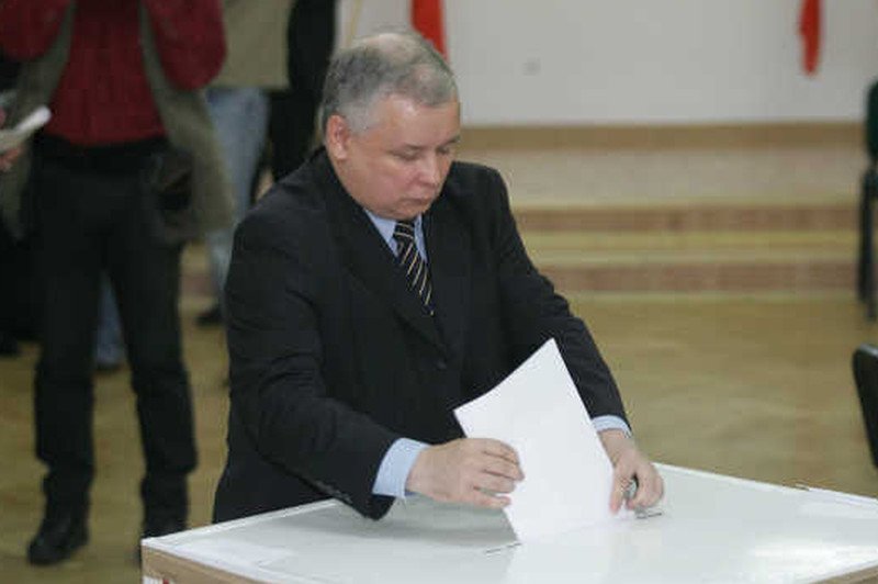 PiS znowu będzie alternatywnie liczył głosy. I to pomimo że poprzednia akcja okazała się niewypałem