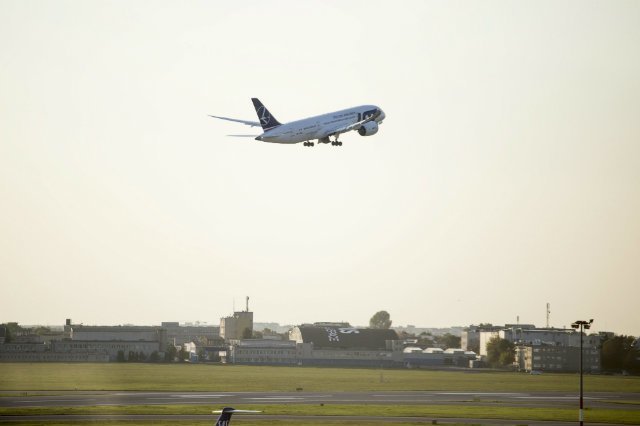 Polski samolot musiał awaryjnie lądować w Sofii.