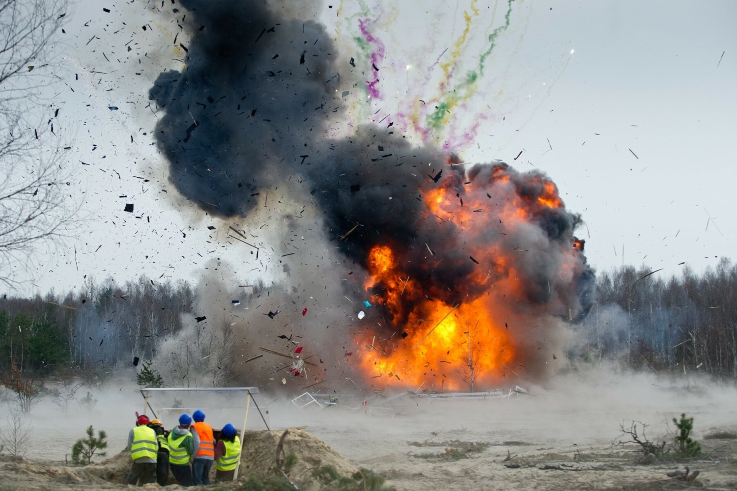 Kontrolowane wybuchy. Zdjęcie ilustracyjne.